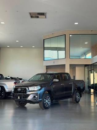 TOYOTA HILUX 2.7 SRV 4X2 CD 16V FLEX 4P AUTOMÁTICO TOYOTA HILUX 2.7 SRV 4X2 CD 16V FLEX 4P AUTOMÁTICO